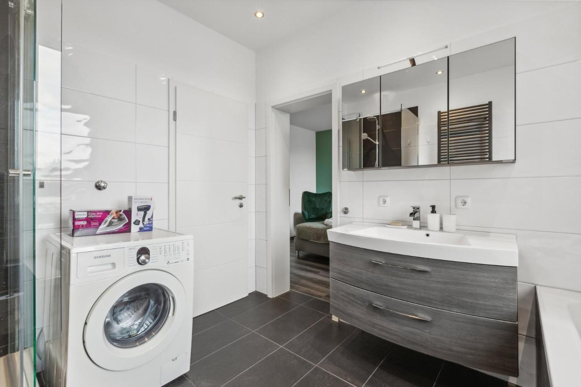 Elegant & Bright ~ Near Schalke 04 ~ Office ~ Free Parking! Lejlighed Gelsenkirchen Eksteriør billede